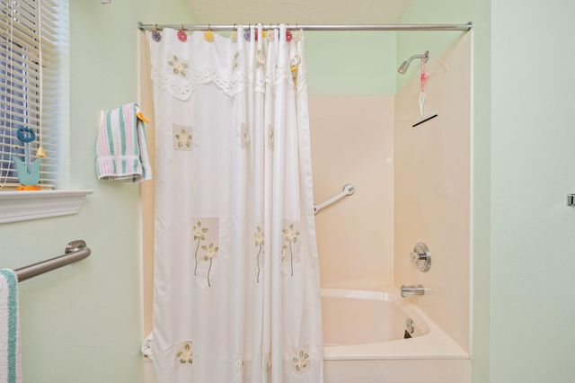 5863 Hunting Meadows Drive, Crestview, FL 32536