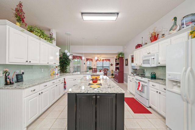 5863 Hunting Meadows Drive, Crestview, FL 32536