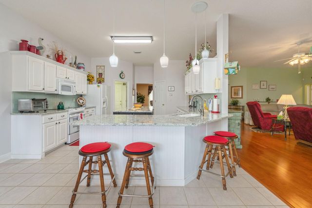 5863 Hunting Meadows Drive, Crestview, FL 32536