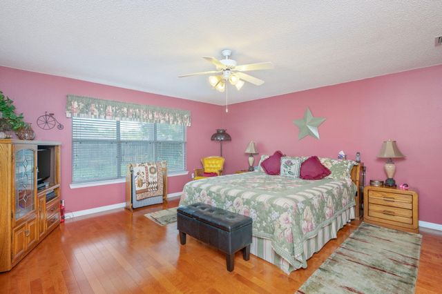 5863 Hunting Meadows Drive, Crestview, FL 32536