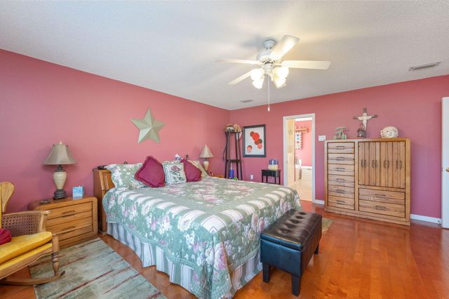 5863 Hunting Meadows Drive, Crestview, FL 32536