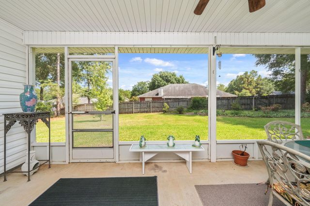 5863 Hunting Meadows Drive, Crestview, FL 32536