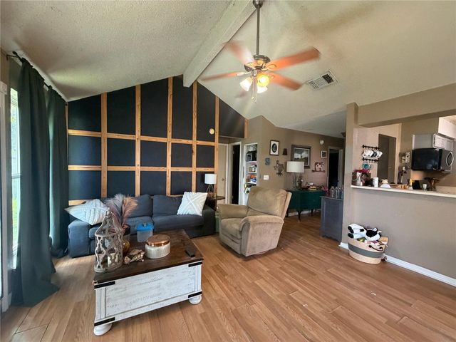 9810 Brookview Drive, La Porte, TX 77571