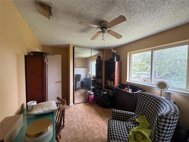 9810 Brookview Drive, La Porte, TX 77571