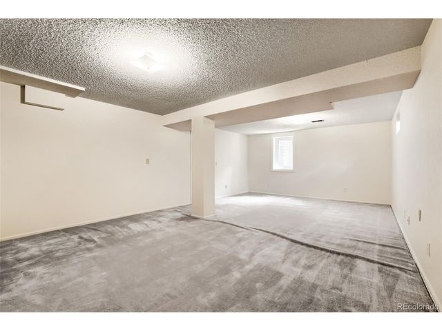 2190 S Flower St, Lakewood, CO 80227