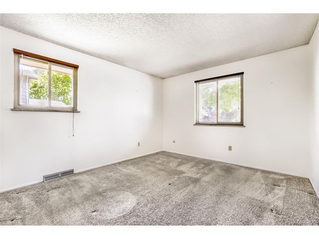 2190 S Flower St, Lakewood, CO 80227