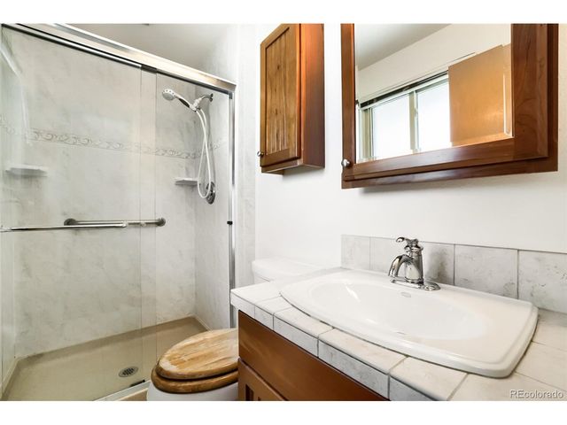 2190 S Flower St, Lakewood, CO 80227