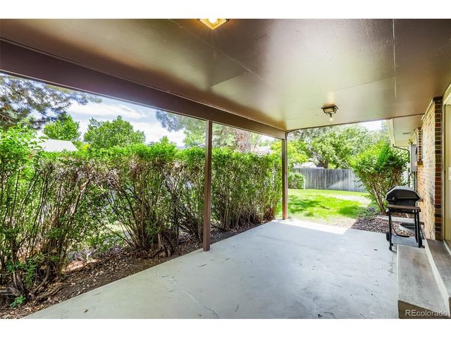 2190 S Flower St, Lakewood, CO 80227