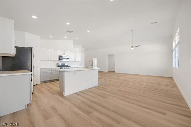 4708 Gleaming Meadows Street, North Las Vegas, NV 89031