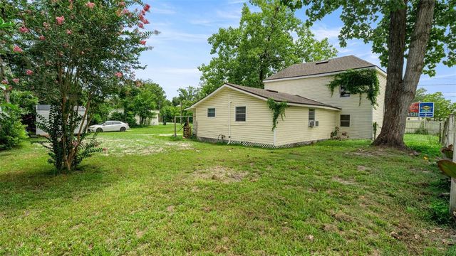 10107 S DIVISION AVENUE, Hampton, FL 32044