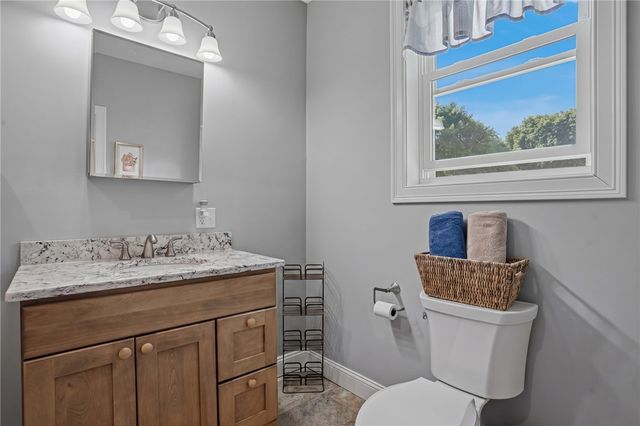 585 East Avenue, Burrillville, RI 02830
