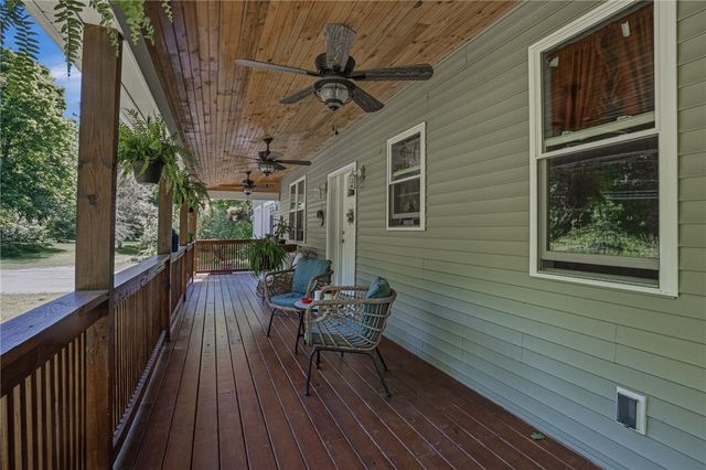 585 East Avenue, Burrillville, RI 02830