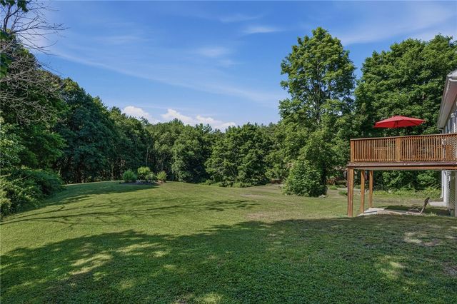 585 East Avenue, Burrillville, RI 02830