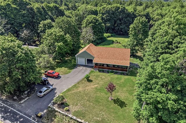 585 East Avenue, Burrillville, RI 02830