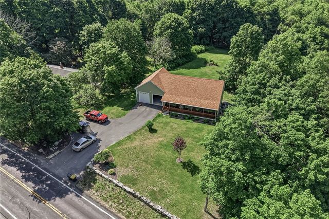 585 East Avenue, Burrillville, RI 02830