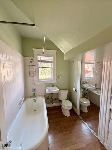 255 E Pasadena, Pomona, CA 91767