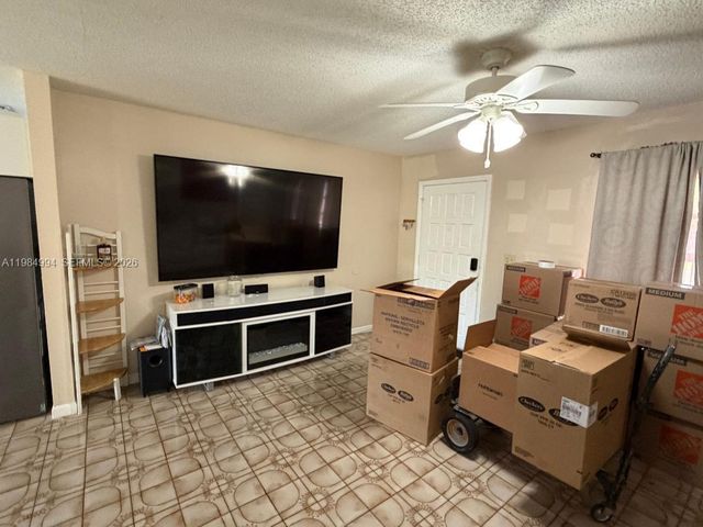 15331 SW 303rd St, Homestead, FL 33033
