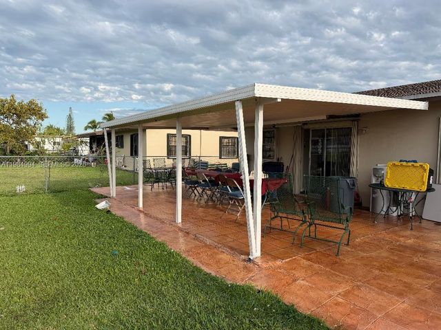 15331 SW 303rd St, Homestead, FL 33033