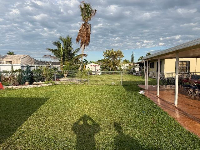 15331 SW 303rd St, Homestead, FL 33033