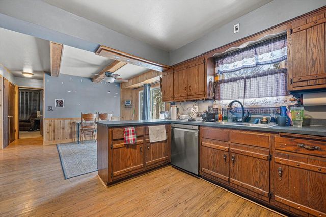 W220N2612 Maplewood LANE, Waukesha, WI 53186