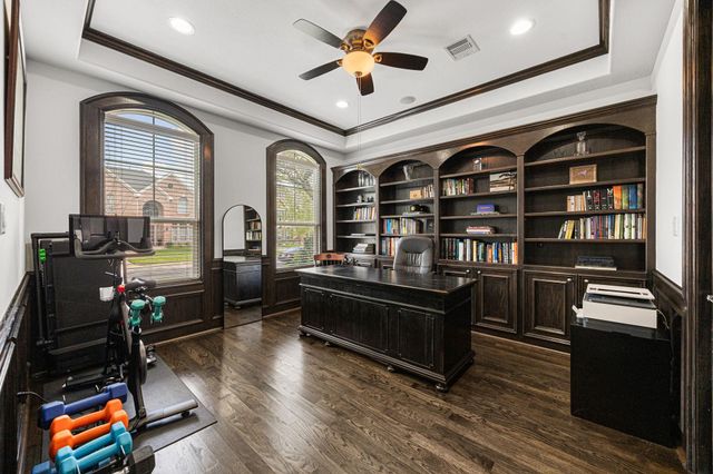 5119 Locust Street, Bellaire, TX 77401