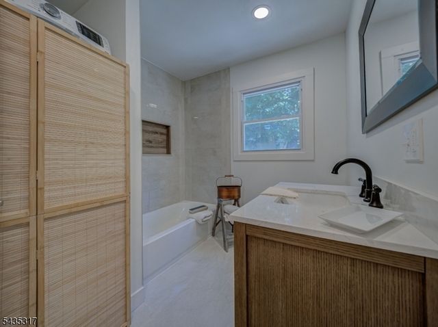 5 Ravine Dr, Andover Twp., NJ 07860