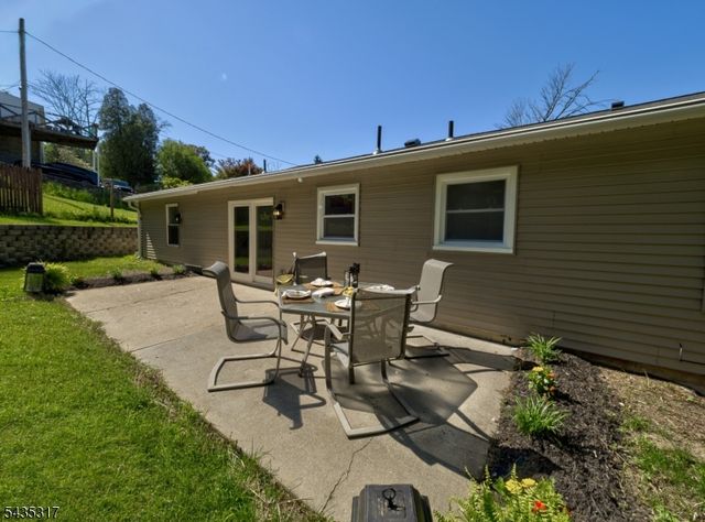 5 Ravine Dr, Andover Twp., NJ 07860