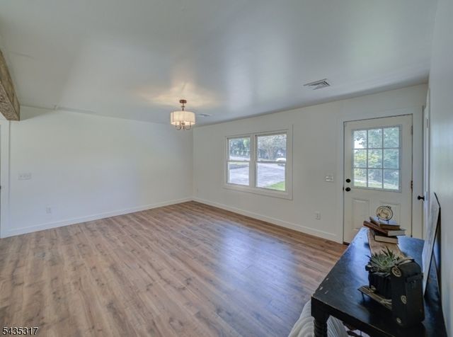 5 Ravine Dr, Andover Twp., NJ 07860