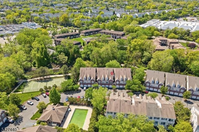 212 Riverwalk Way, Clifton City, NJ 07014