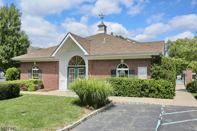 212 Riverwalk Way, Clifton City, NJ 07014