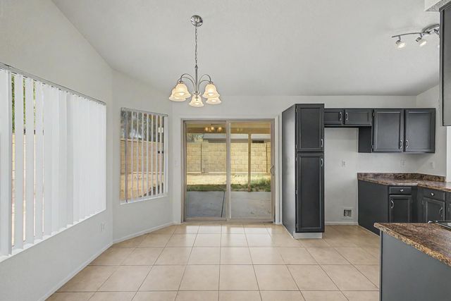 11851 N 76th Drive, Peoria, AZ 85345