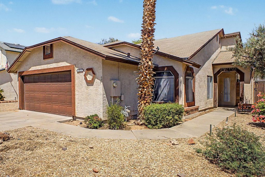 11851 N 76th Drive, Peoria, AZ 85345