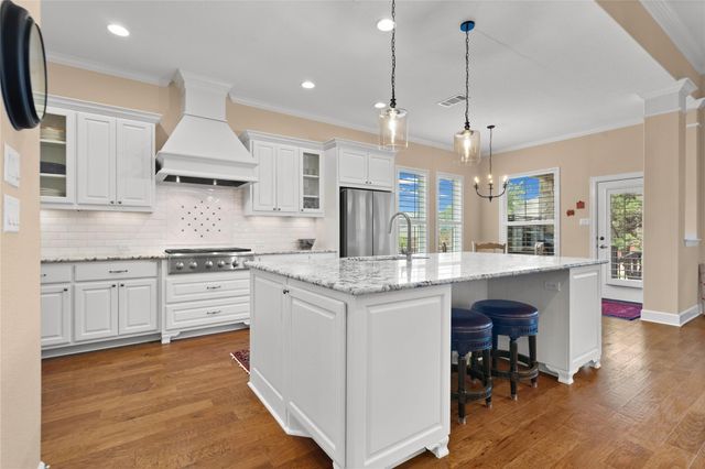 18605 Amberg PL, Austin, TX 78738