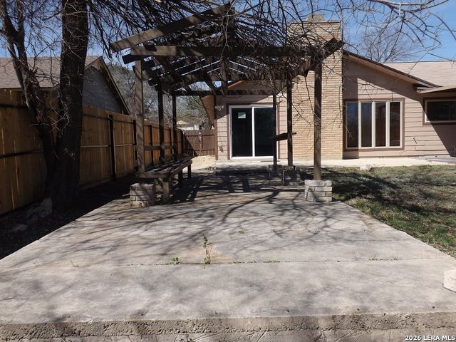 7430 Hidden Oak Trail, Live Oak, TX 78233