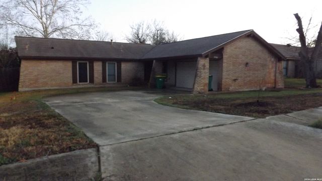 7430 Hidden Oak Trail, Live Oak, TX 78233