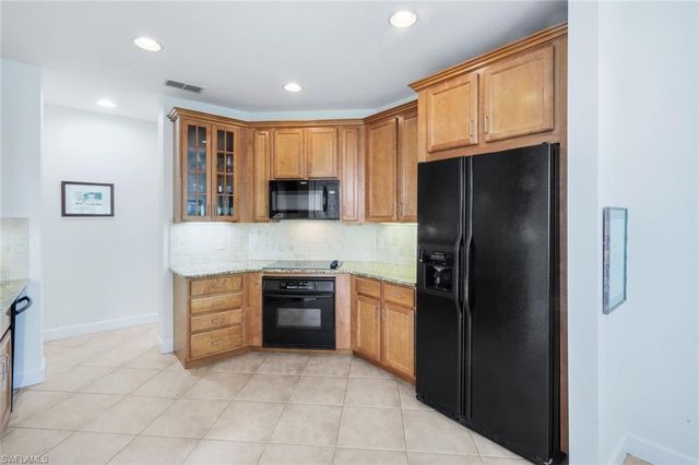 9271 Indigo Isle CT 101, Estero, FL 34135