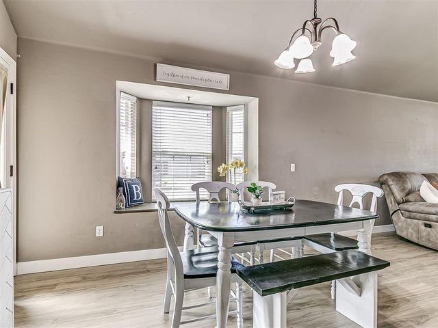 2336 Box Turtle Way, Midwest City, OK 73130