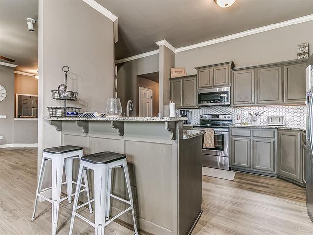 2336 Box Turtle Way, Midwest City, OK 73130