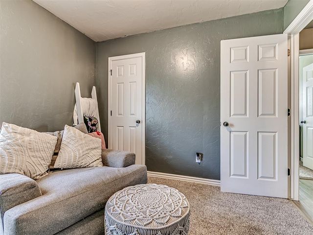 2336 Box Turtle Way, Midwest City, OK 73130