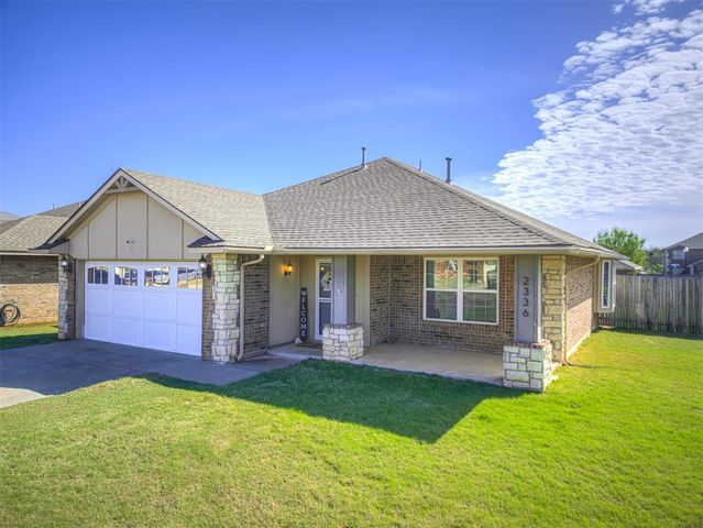 2336 Box Turtle Way, Midwest City, OK 73130