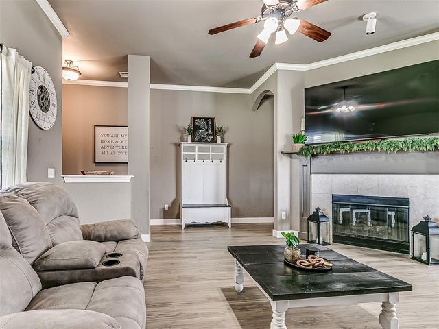 2336 Box Turtle Way, Midwest City, OK 73130