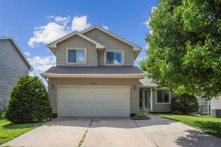 5428 NW 90th Street, Johnston, IA 50131