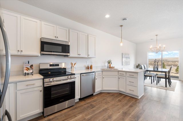 6722 Jorgensen Avenue S, Cottage Grove, MN 55016