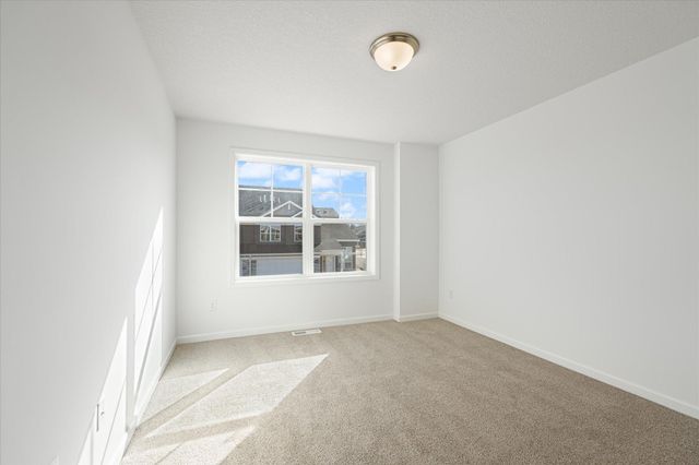 6722 Jorgensen Avenue S, Cottage Grove, MN 55016
