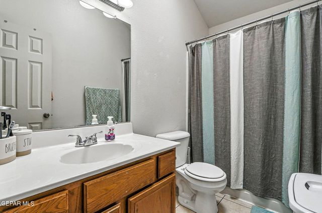 3712 La Cuesta Drive, El Paso, TX 79936