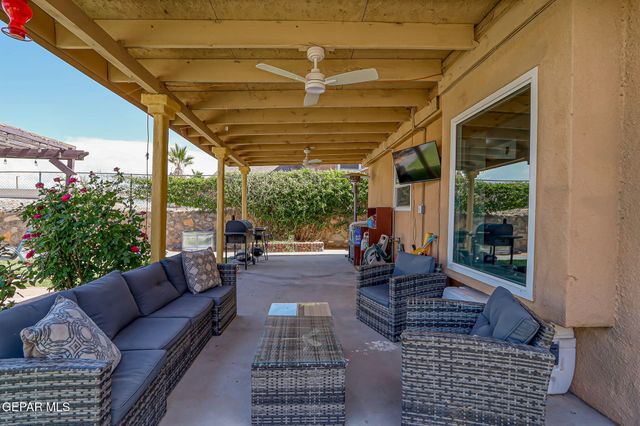 3712 La Cuesta Drive, El Paso, TX 79936