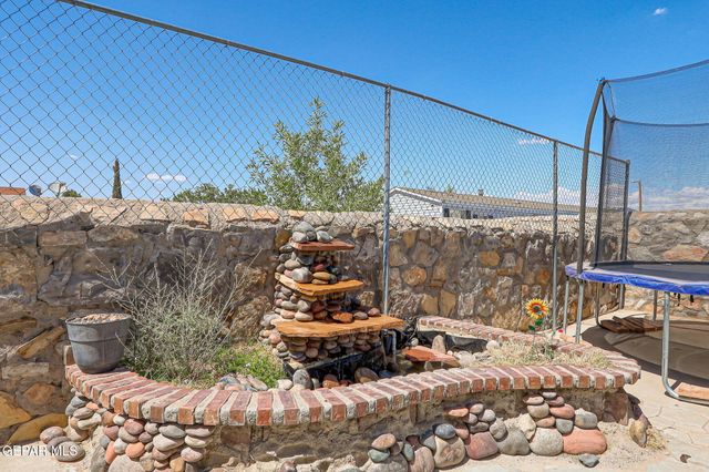 3712 La Cuesta Drive, El Paso, TX 79936