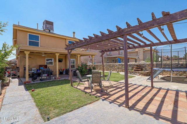 3712 La Cuesta Drive, El Paso, TX 79936