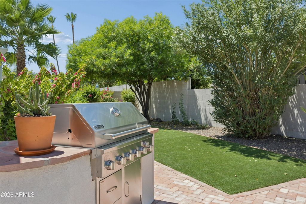 Image 20 of property listing at 8576 E Vía De Dorado --, Scottsdale, AZ 85258
