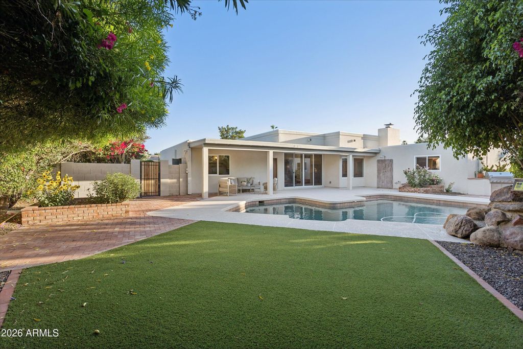Image 3 of property listing at 8576 E Vía De Dorado --, Scottsdale, AZ 85258